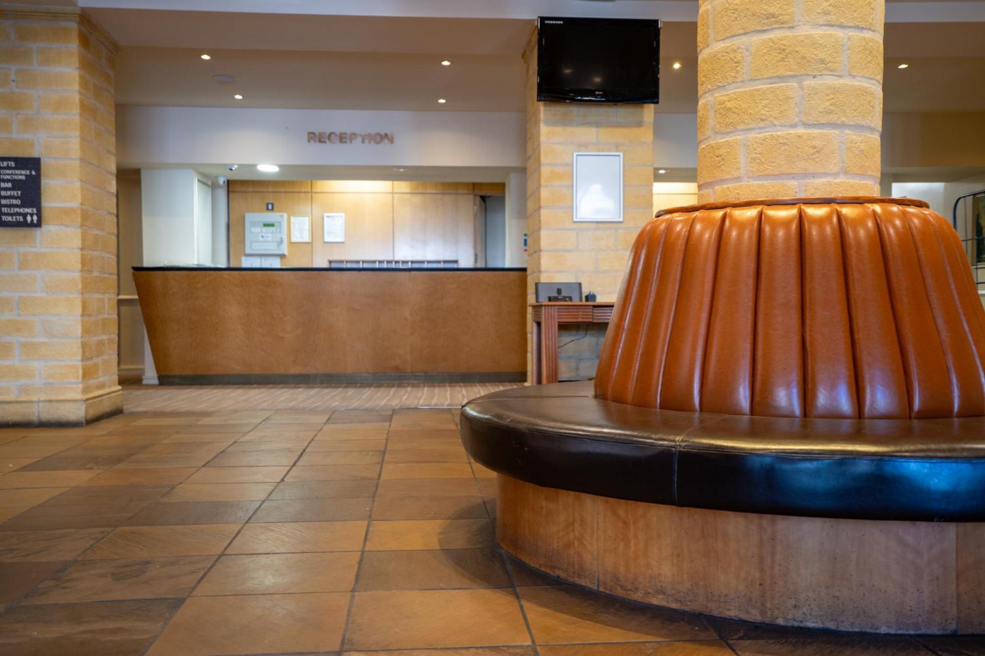 Inn Belfast Exterior photo