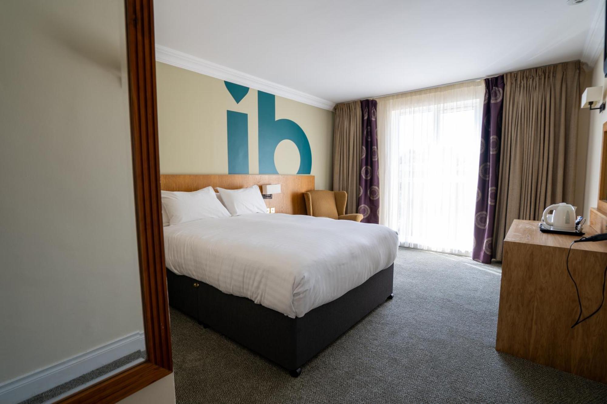 Inn Belfast Exterior photo