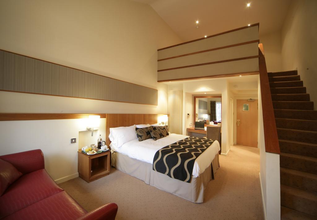 Wellington Park Hotel Belfast Room photo